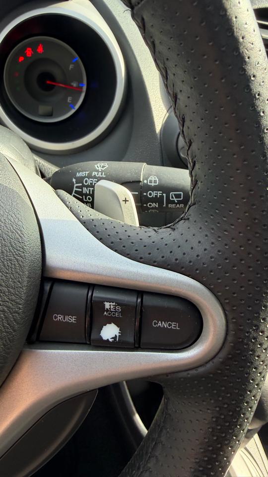 2011 HONDA Fit - Image 23