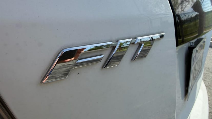 2011 HONDA Fit - Image 27