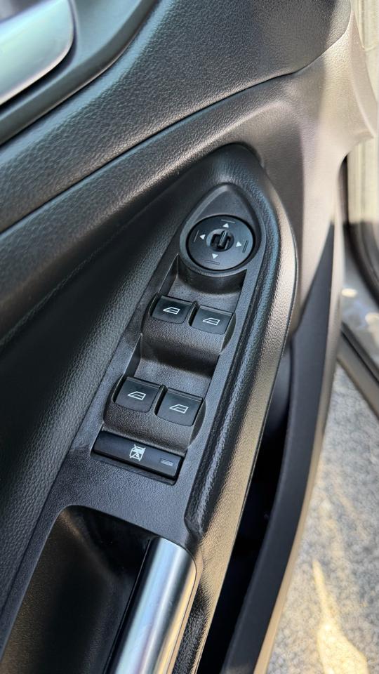 2018 FORD Escape - Image 21