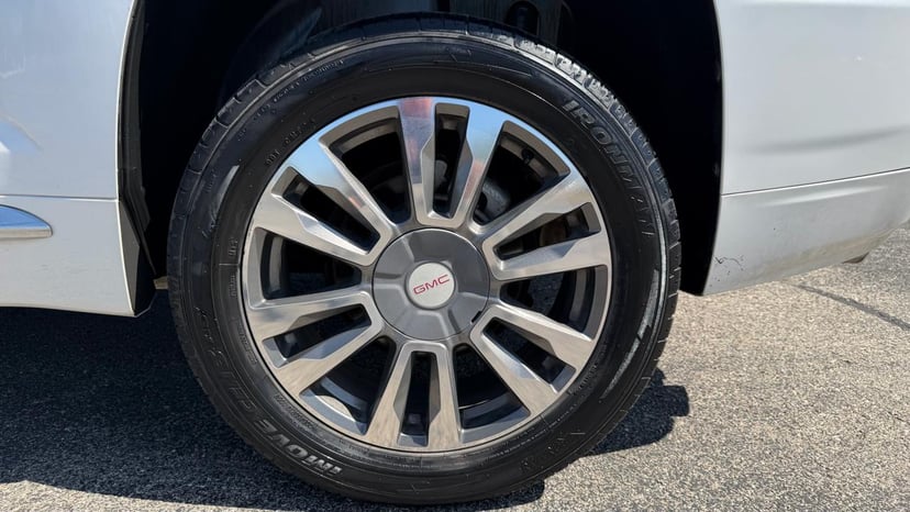 2017 GMC Terrain - Image 36