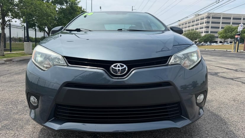 2014 TOYOTA Corolla - Image 2