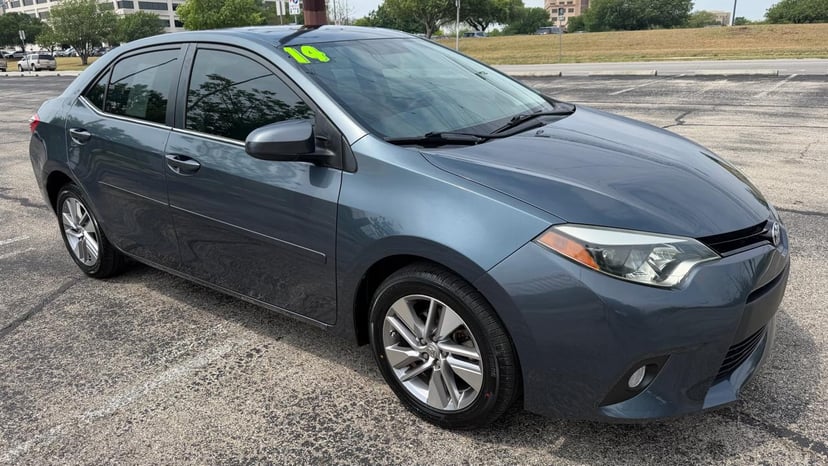 2014 TOYOTA Corolla - Image 3