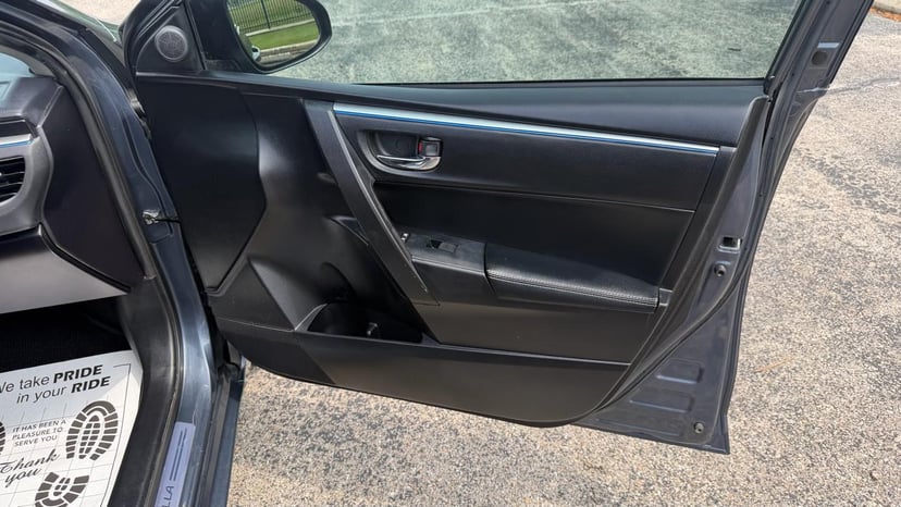 2014 TOYOTA Corolla - Image 12