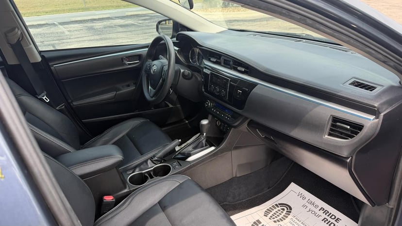 2014 TOYOTA Corolla - Image 13
