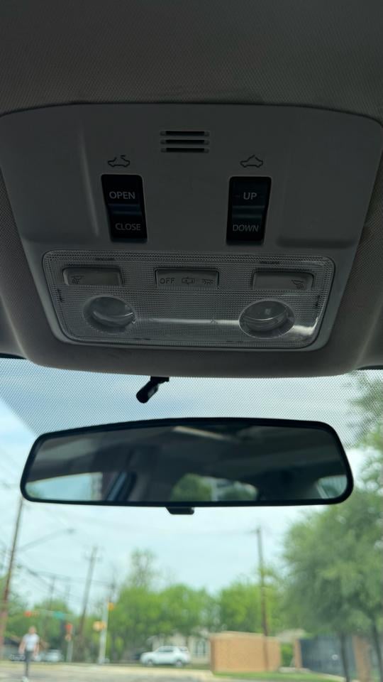 2014 TOYOTA Corolla - Image 31