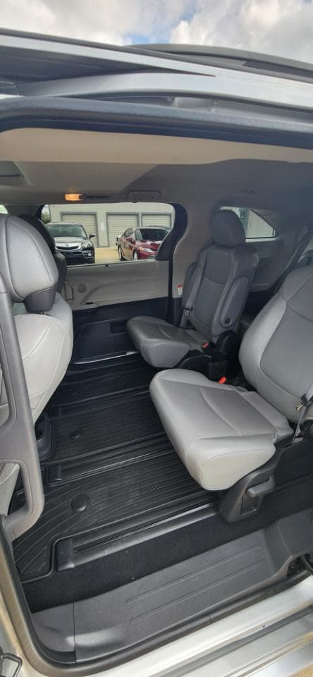2022 TOYOTA Sienna - Image 15