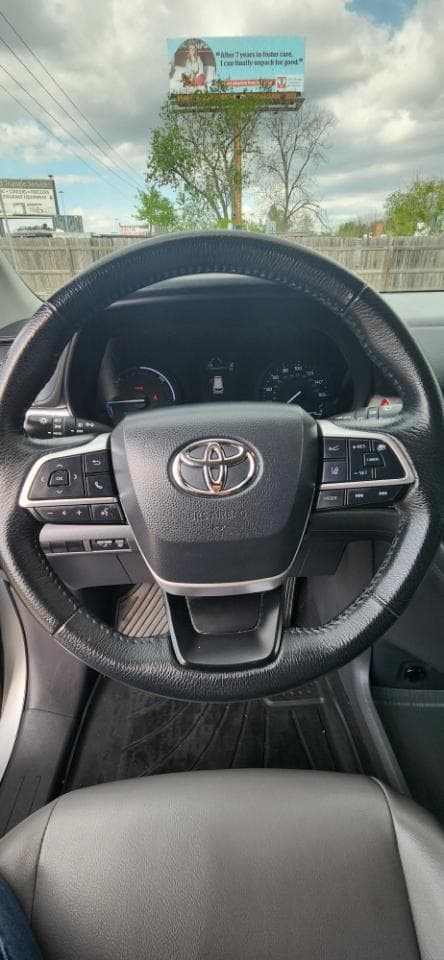 2022 TOYOTA Sienna - Image 20