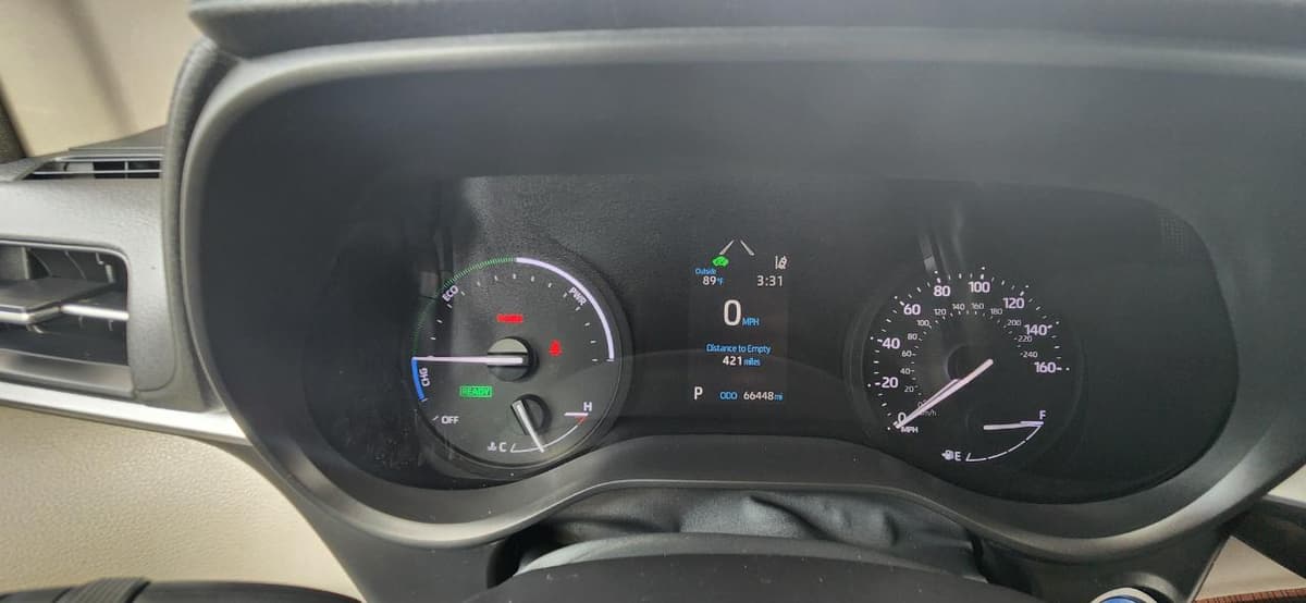 2022 TOYOTA Sienna - Image 23