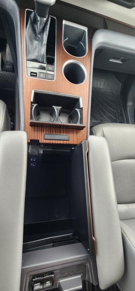 2022 TOYOTA Sienna - Image 24