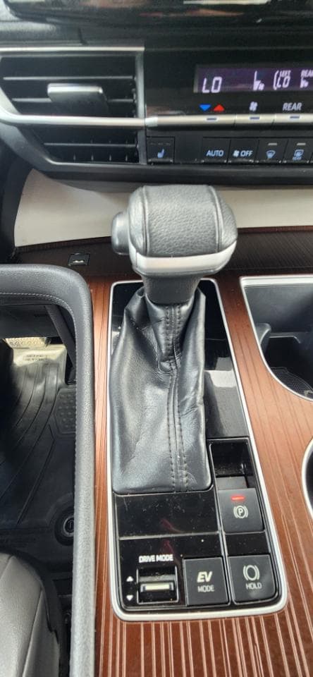 2022 TOYOTA Sienna - Image 26