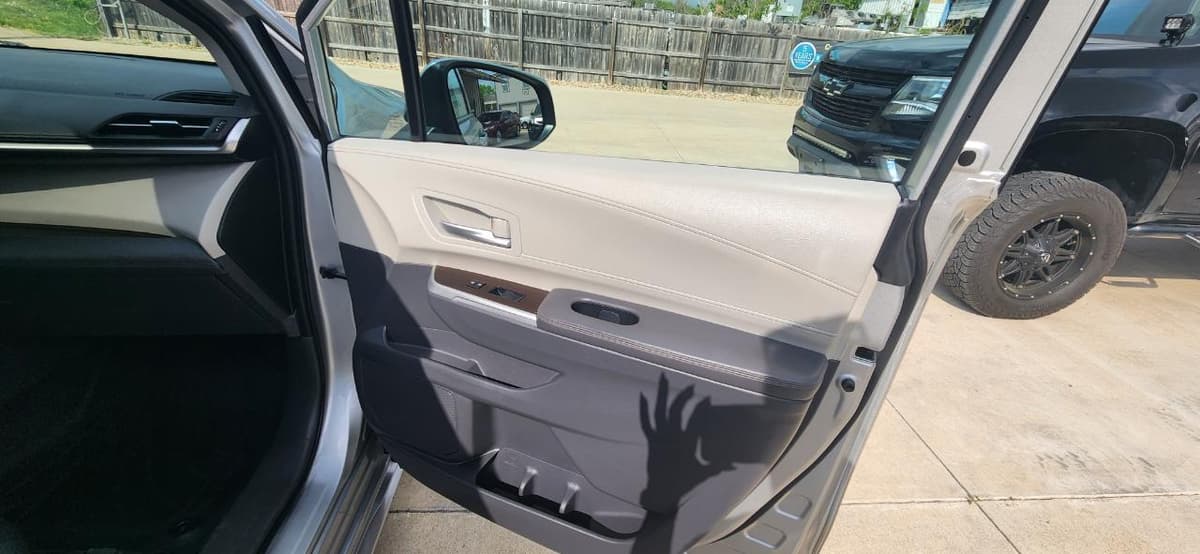 2022 TOYOTA Sienna - Image 32