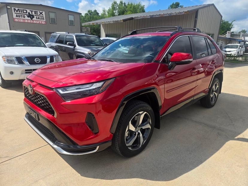 2025 TOYOTA RAV4 - Image 4
