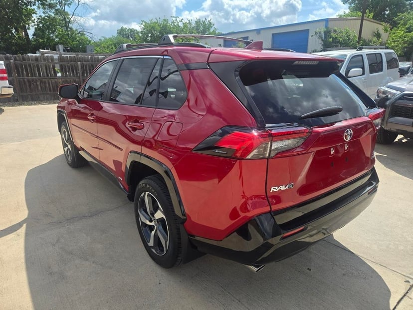 2025 TOYOTA RAV4 - Image 6