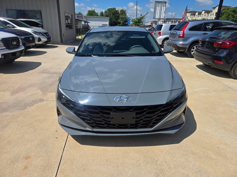 2021 HYUNDAI Elantra - Image 2