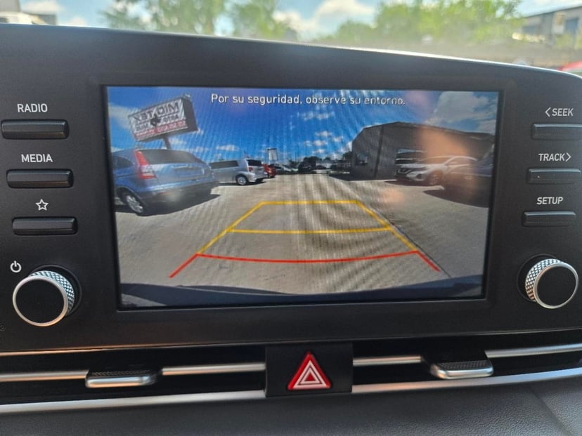 2021 HYUNDAI Elantra - Image 15