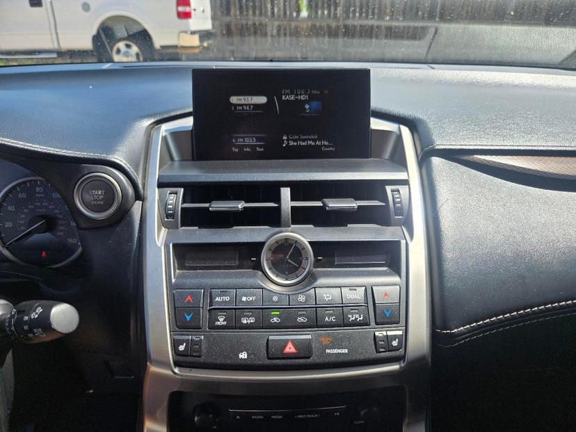 2017 LEXUS NX - Image 10