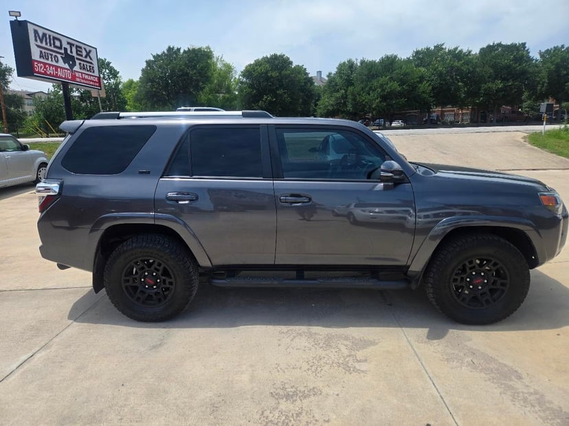 2020 TOYOTA 4Runner - Image 4