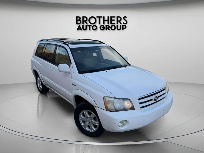 2002 Toyota Highlander - Image 1