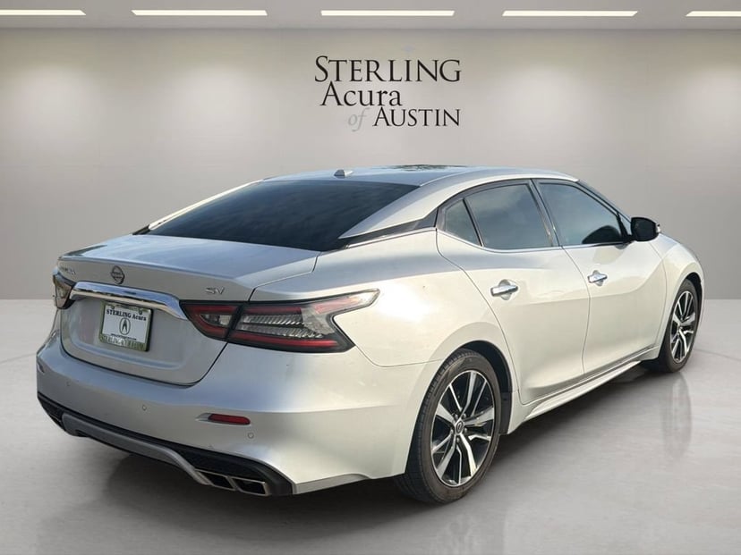 2023 Nissan Maxima - Image 2