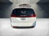 2023 Chrysler Pacifica - Preview 4