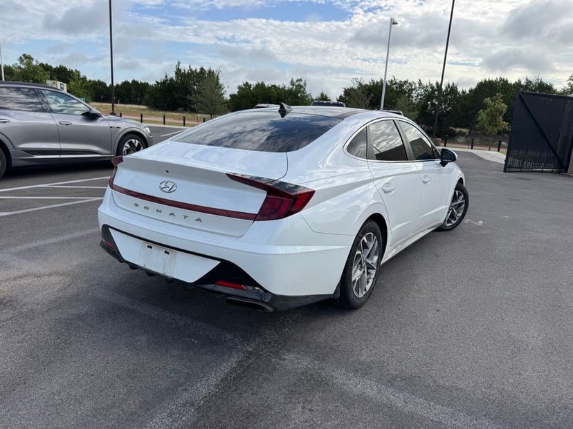 2021 Hyundai Sonata - Image 3