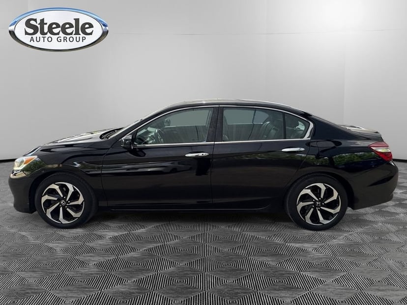 2017 Honda Accord - Image 2
