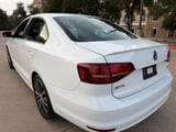 2016 Volkswagen Jetta - Preview 5