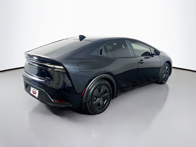 2026 Toyota Prius - Image 2