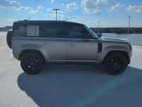 2025 Land Rover Defender - Preview 7