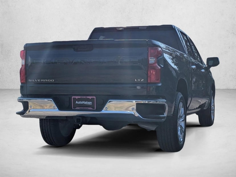 2025 Chevrolet Silverado - Image 3