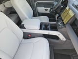 2026 Land Rover Defender - Preview 13