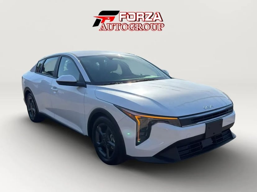 2025 Kia K4 - Image 1