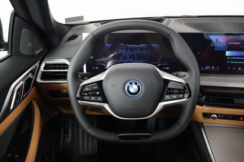 2026 BMW i4 - Image 3