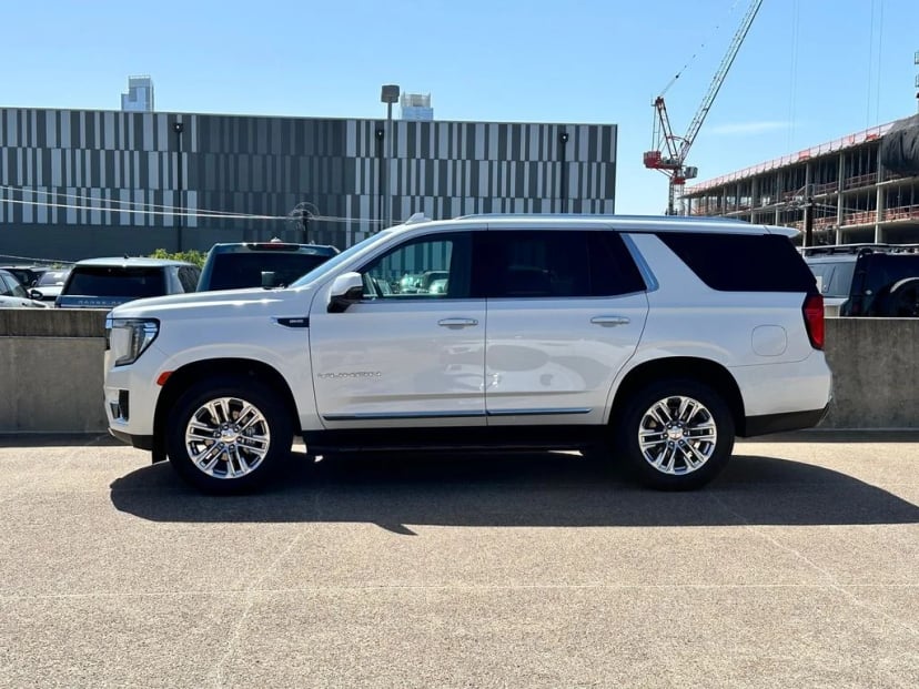 2021 GMC Yukon - Image 2