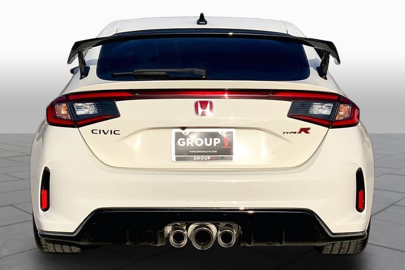 2025 Honda Civic Type R - Image 3
