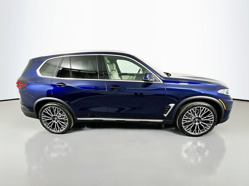 2026 BMW X5 - Image 3
