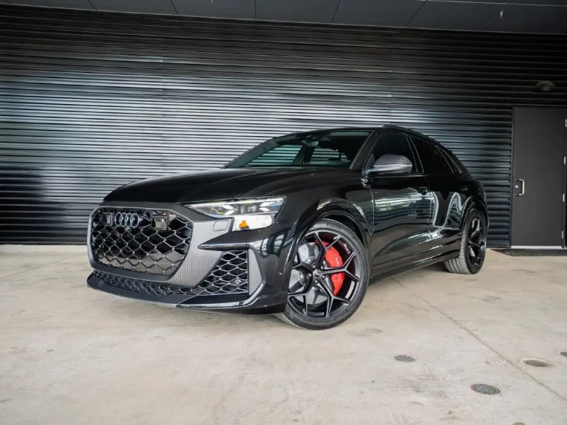 2025 Audi RS Q8 - Image 1