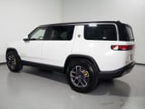 2024 Rivian R1S - Preview 8