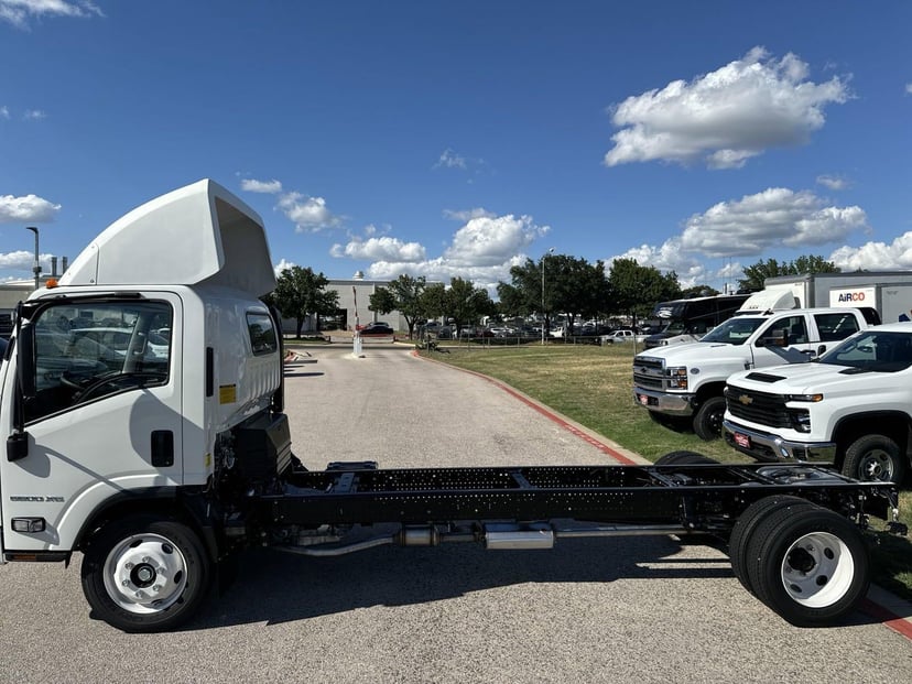 2025 Chevrolet Low Cab Forward - Image 3
