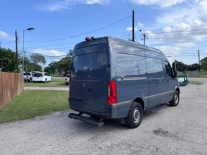 2019 Mercedes-Benz Sprinter - Image 2