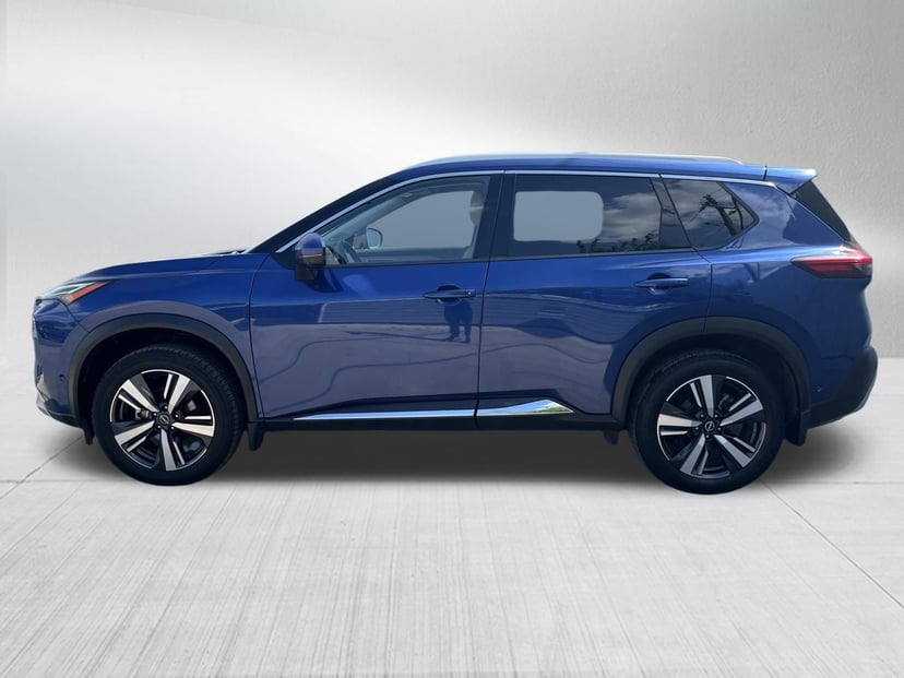 2023 Nissan Rogue - Image 3