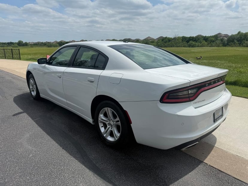2020 Dodge Charger - Image 2