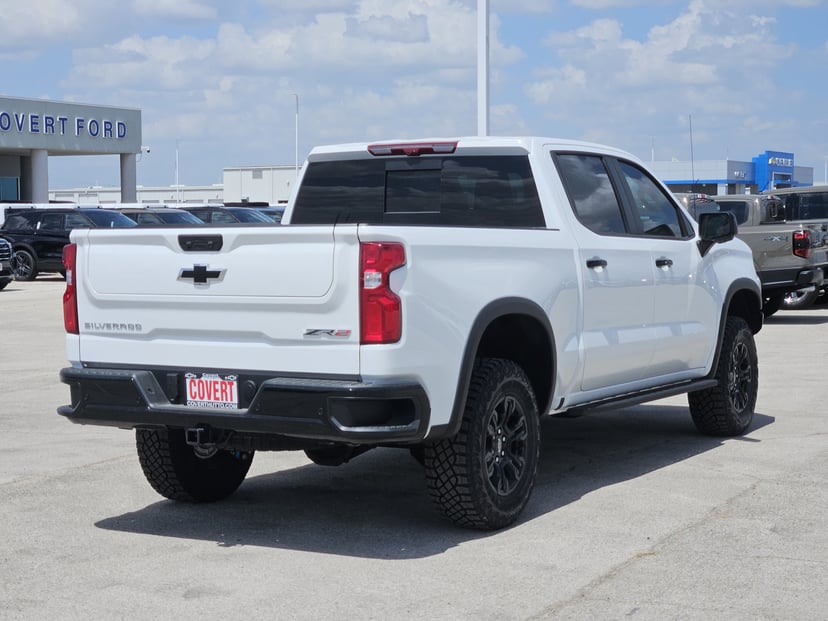 2026 Chevrolet Silverado 1500 - Image 2