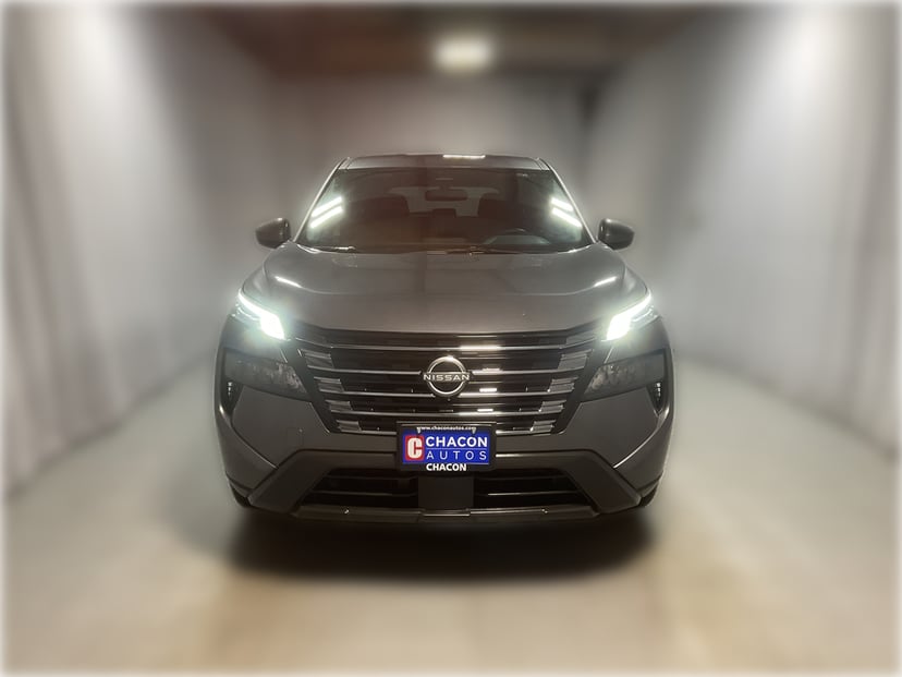 2025 Nissan Rogue - Image 2