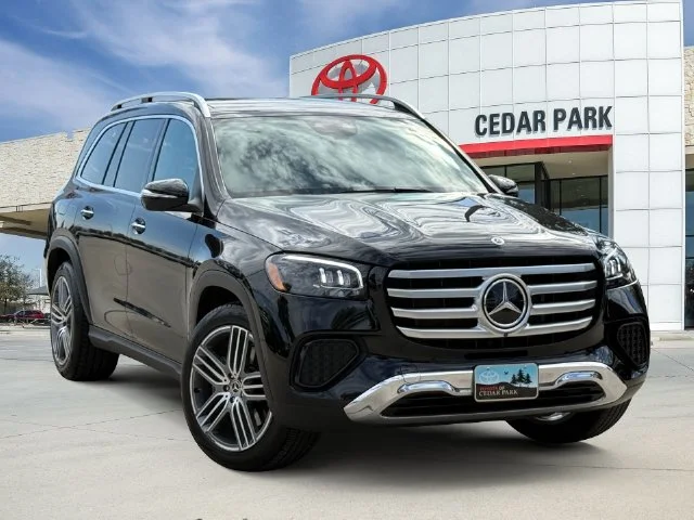 2025 Mercedes-Benz GLS - Image 1