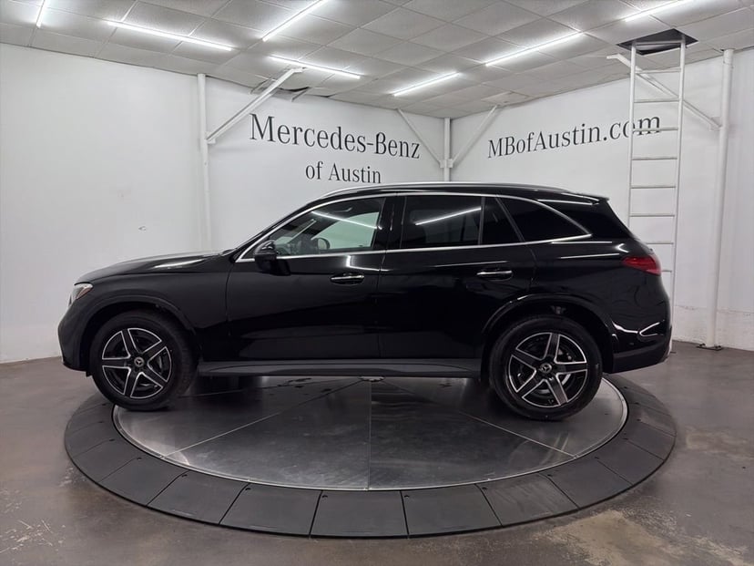 2026 Mercedes-Benz GLC - Image 3