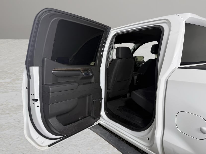 2023 Chevrolet Silverado - Image 3