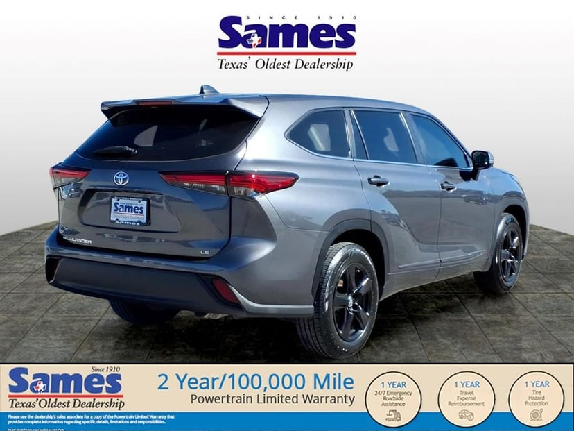2023 Toyota Highlander - Image 3
