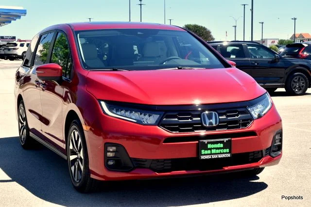 2026 Honda Odyssey EX-L 4D Passenger Van Radiant Red - Image 3