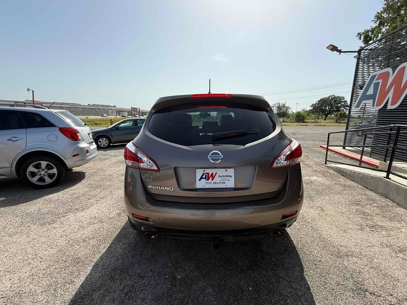 2011 Nissan Murano - Image 2